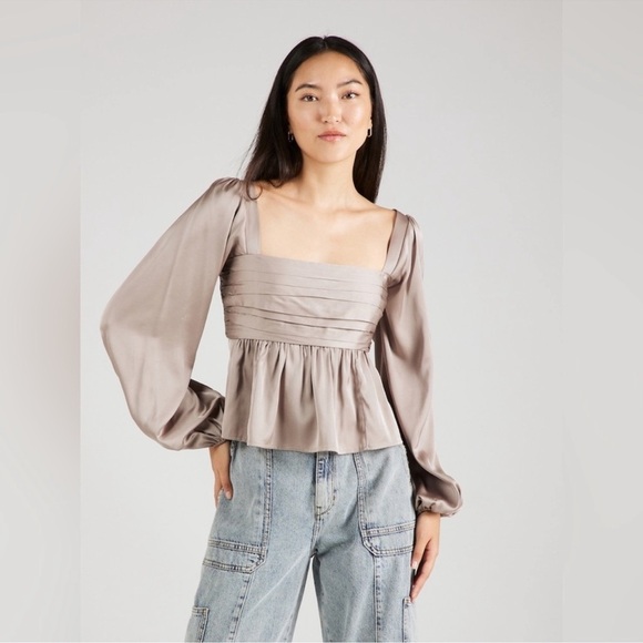 Abercrombie & Fitch Emerson Satin Long-Sleeve Top - Picture 2 of 7